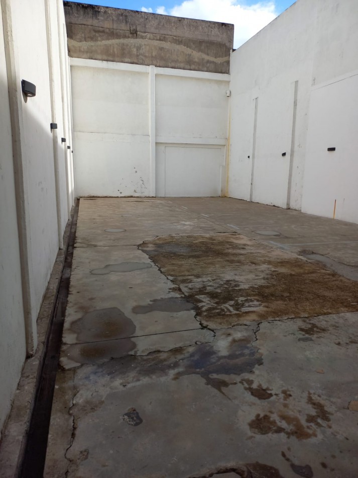 VENTA DEPTO 3 AMB CON COCHERA EN LANUS OESTE.VALOR REBAJADO