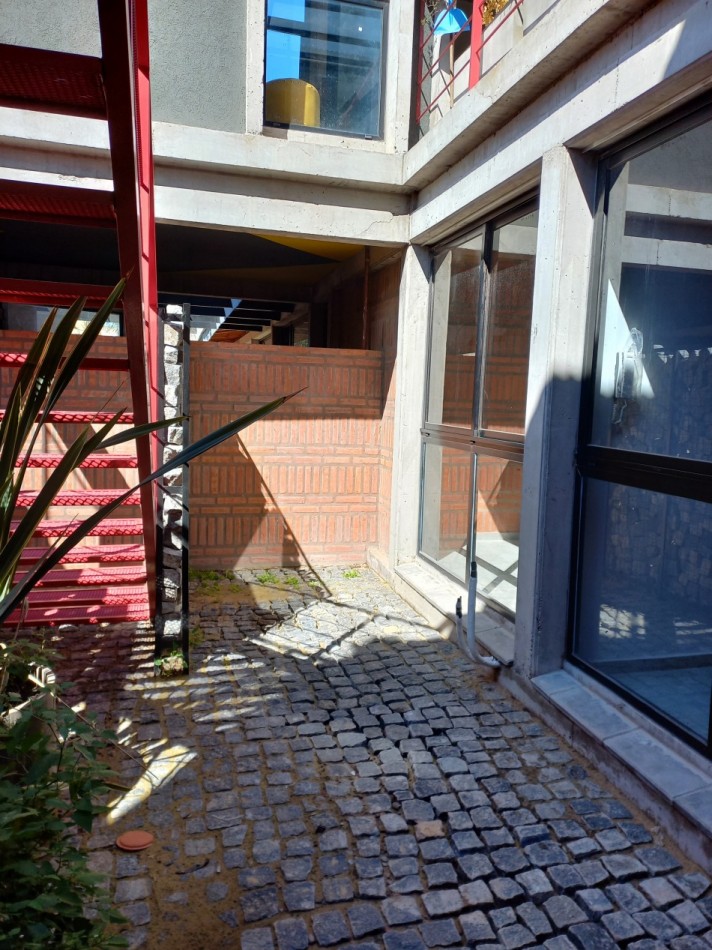 PH en Venta de 2 Amb con patio  APTO CREDITO BANCARIO