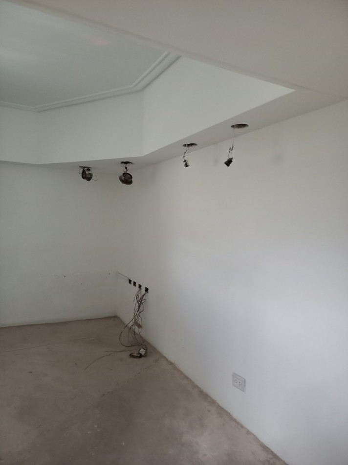 Casa en Venta de 5 Ambientes Temperley Oeste ¡¡¡ APTO CREDITO BANCARIO !!!