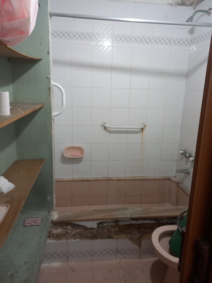 Alquiler Comercial de Casa en Lanusita
