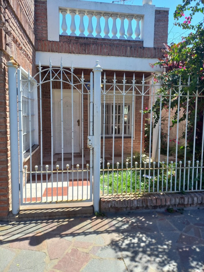 Casa en Venta de 3 Ambientes , hermosa y comoda.APTO CREDITO BANCARIO