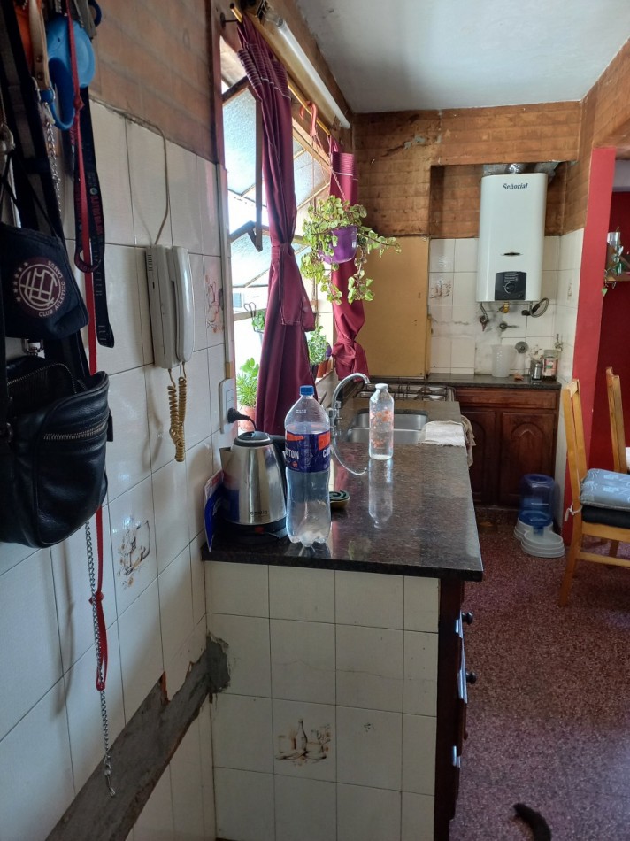 Departamento en Venta de 4 Amb con depto de 2 Amb arriba   en Lanus Oeste APTO CREDITO BANCARIO